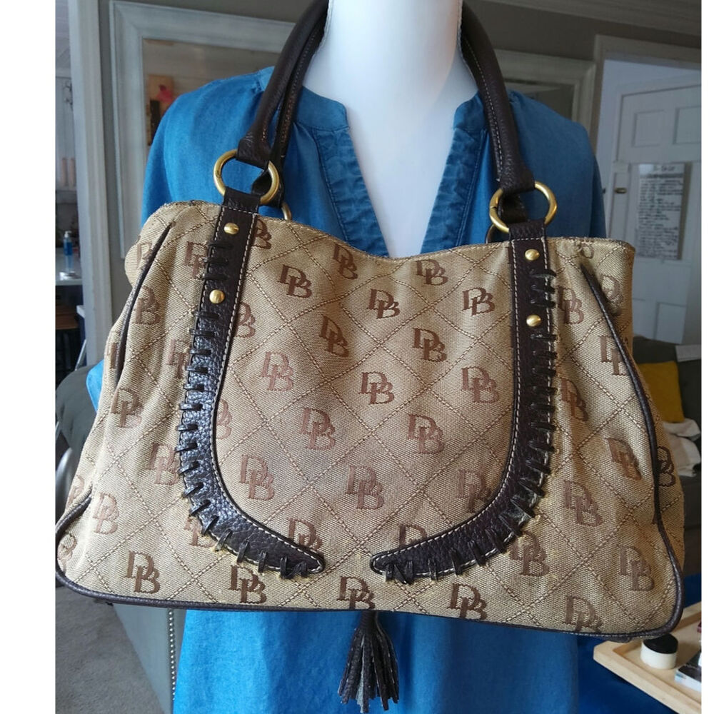 Vtg Dooney & Bourke Victorian brown canvas monogram bag boho hobo leather tassel - Picture 11 of 11